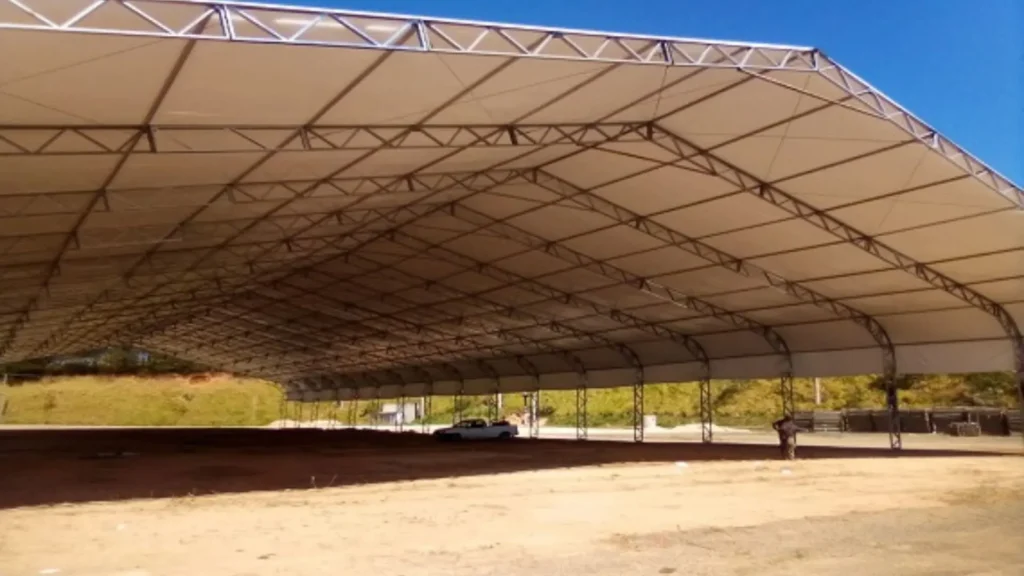 Lonas de PVC para Eventos em Galpões Industriais: Proteção e Durabilidade