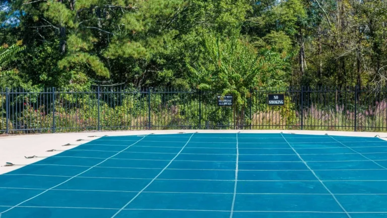 Cobertura para Piscinas – Proteja sua Água com Eficiência